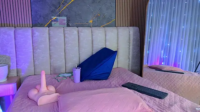mia_scot
