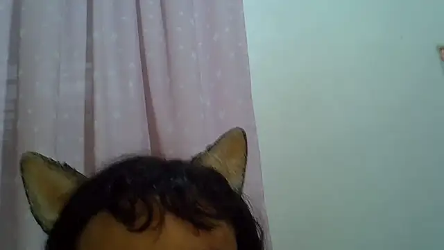 SkinnyKitten webcam