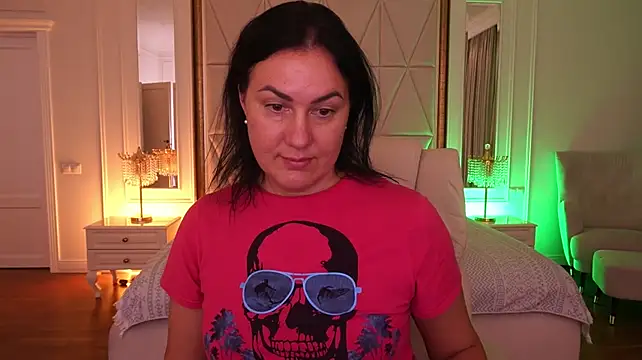 VelvetLuck live cam preview