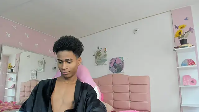 Santy_bigcock_01