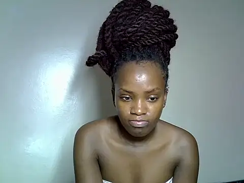 Lynne_pretty4