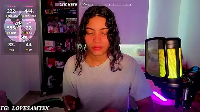 Lovelyamyy webcam