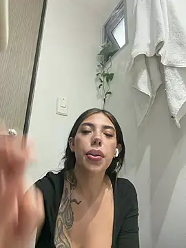 karolvegaa webcam
