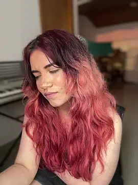 NikkiNix