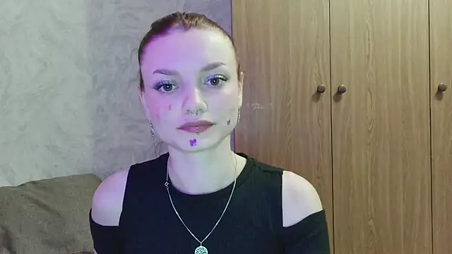 Lola_SweetGlow