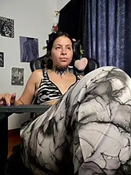 lust_ink (F young) - blow job with split tongue