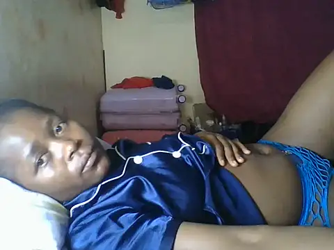 Wavyprincess live cam on StripChat