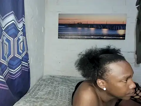 TallHornyTrans live sex cam