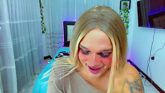 TaylorMon live cam on StripChat