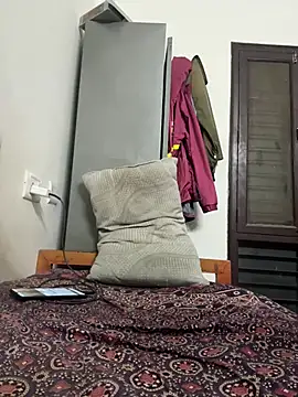 Bangloreboy10 live cam on StripChat