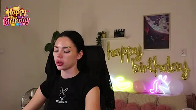 TatianaXoxo1 live cam on StripChat