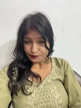 Priyaa_1433