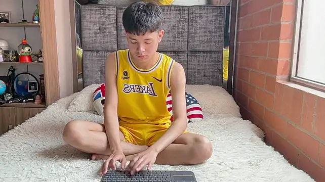 andy_belier23 (M young) - locense in my ass
