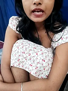 Yummy-Jannat live sex cam