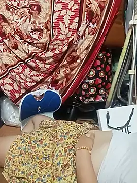 Mina_squirrt