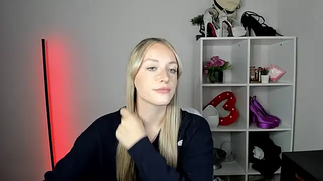 EvelynBlond