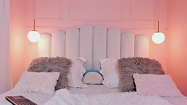 sarah_salis_