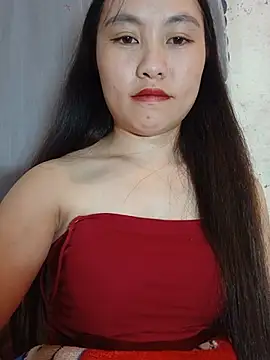 Cherry-squirtt live cam on StripChat