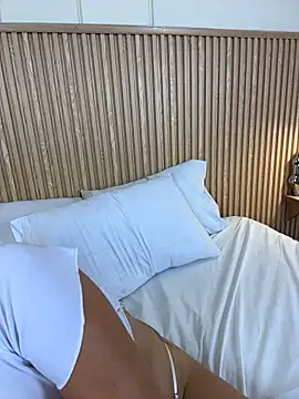 nahimithompson (F young) - Ride torso in my pussy: