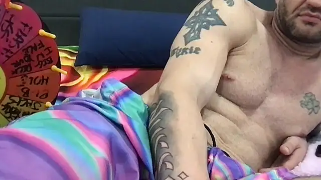 brianomally (Ask my age) - flash cock 5 min