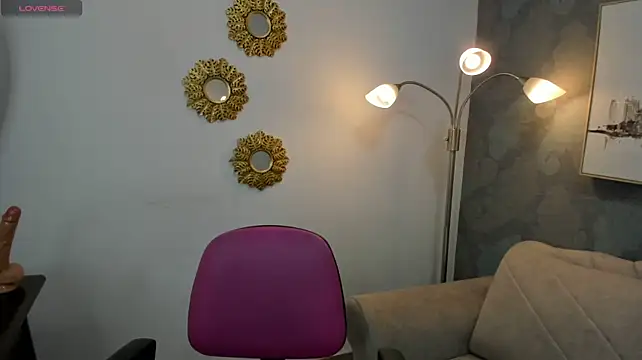 Lucia_Valenden