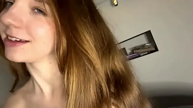 Kissme_Kira