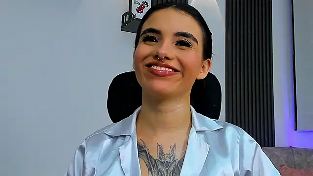 isabella_hv (F teen) - Make me feel you, play with my Lush !!!