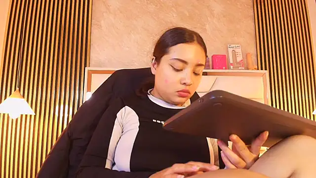 pamelacollinsvs (F teen) - Cameltoe 🩲