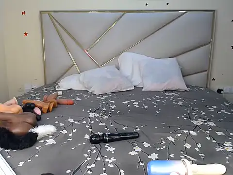 caramel_dreamz (F young) - MASTURBATION ,ORGASM  AND BIG SQUIRT💦💦
