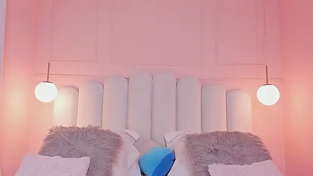 sarah_salis_