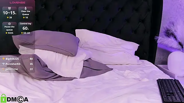 MiaBlue_ webcam