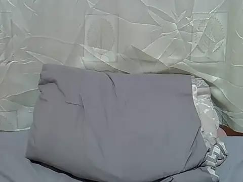 Pretty_gina01 live cam on StripChat