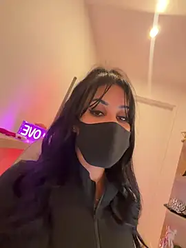 queen-chamss live sex cam