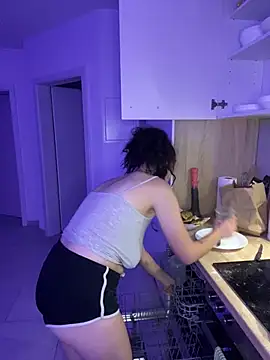 SunnyBunny19 live cam on StripChat