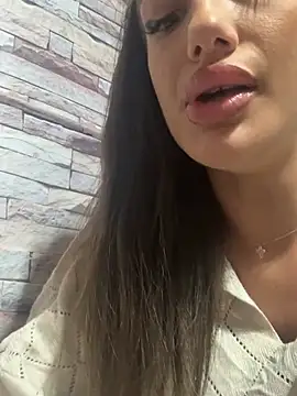 RaisaKalii live sex cam