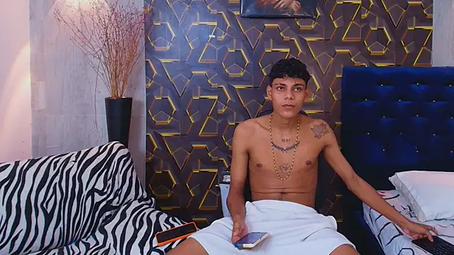 master_king_28 live cam on StripChat