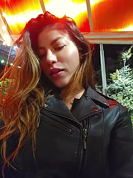 karen_san_miguel (G young) - Play nipples in mall + 3 photos nude😈