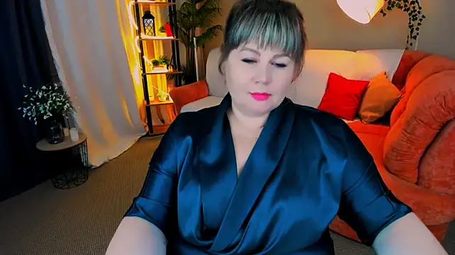 crystaalstaar (F milf) - I need a knight, and then we'll choose