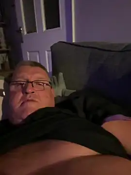 daddystrokes4u (M mature) - Cum on live
