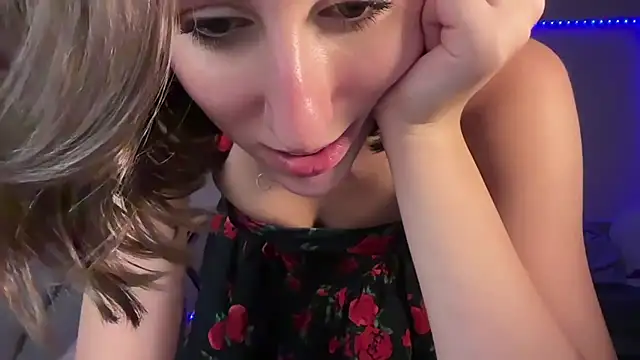 jaimiekuzia (F teen) - play with my tongue^^