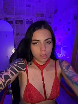 i_am_nina_ (F young) - striip and dancing sensual