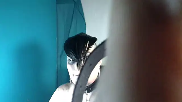 Sunny_rayz_ live cam on StripChat