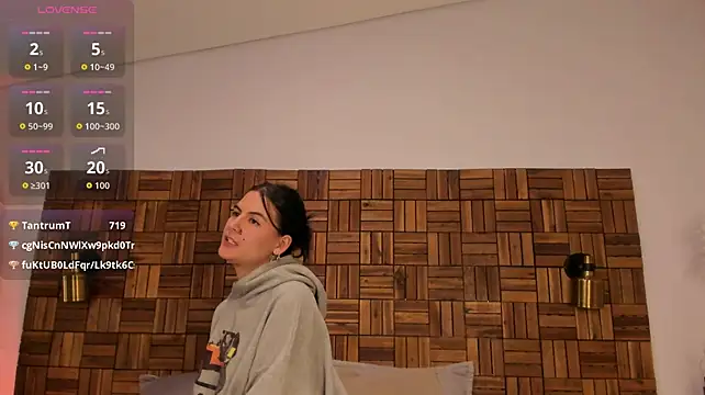 freyaa__1 live cam on StripChat