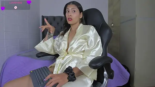 LunaRossie1_