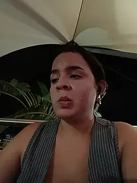 Julieth_hot-69