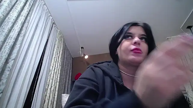 NayaNoirX