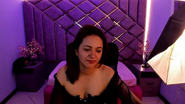 Mia_Velvet69