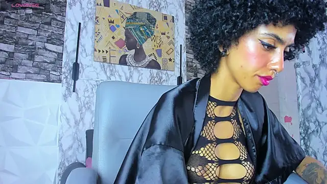 Queen_Cuarxxo live cam on StripChat