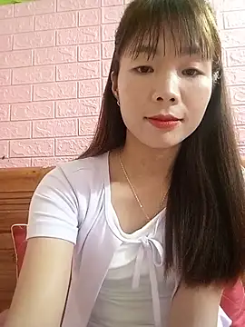 AmyLinee01 live cam on StripChat