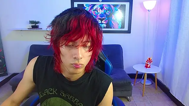 adriaan_18 live cam on StripChat